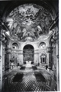 <strong>CHIESA ARCIPRETURALE DI ARENZANO - interno prima del bombardamento del 14 agosto 1944</strong>